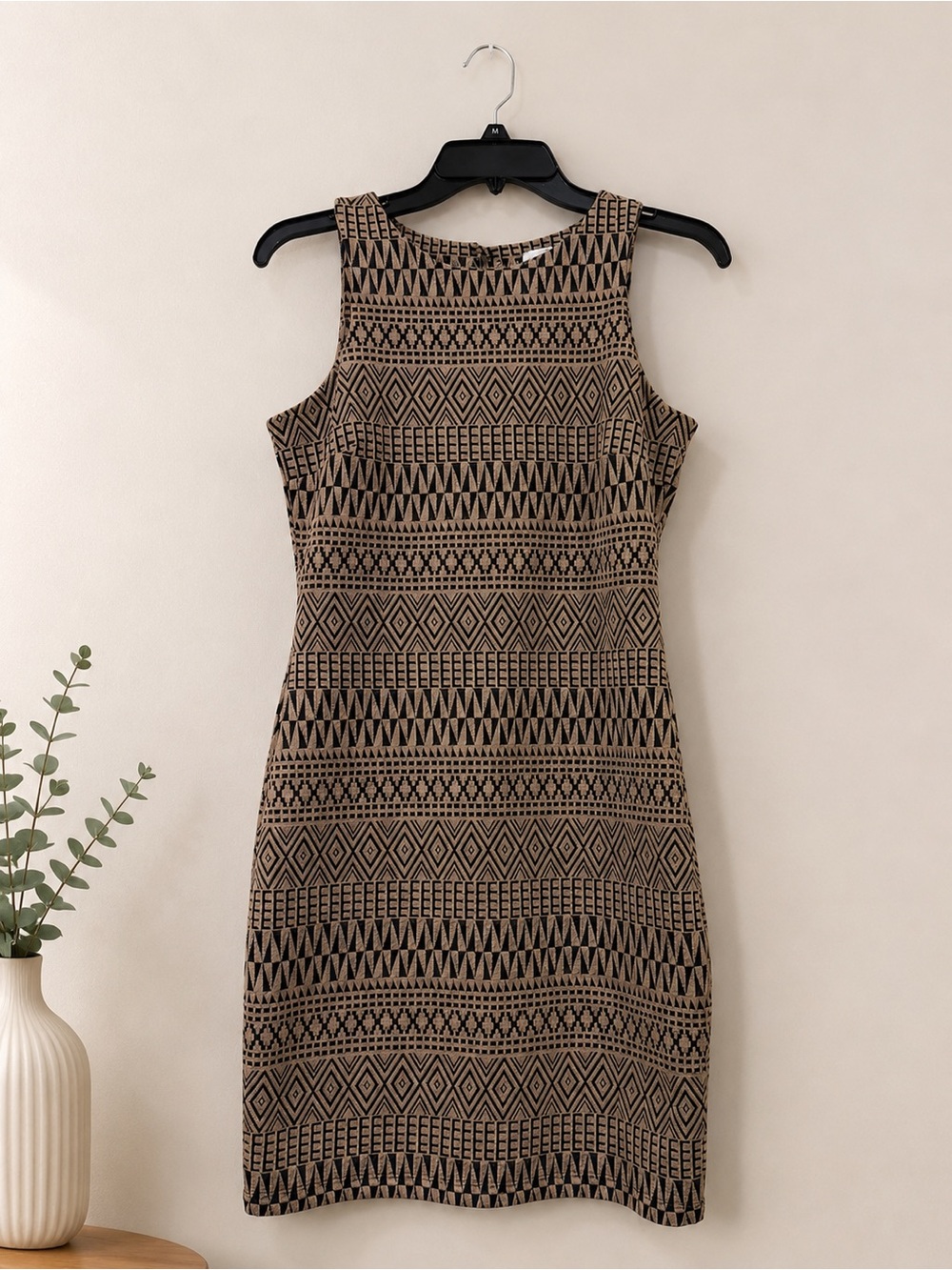 Emerald Sundae Beige & Black Geometric Bodycon Dress Medium NWOT - Picture 3 of 5